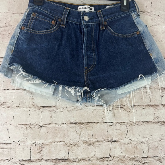 RE/DONE Levi's Women's Size 24 Two Tone Button Fly Cut Off Shorts Distressed USA - Picture 3 of 11